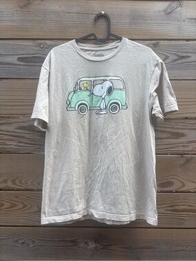 Peanuts Cream Tee with Green Car & Snoopy Graphic